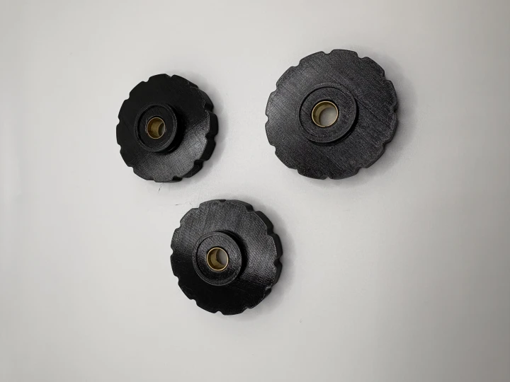 Case CS150 - Lifter knobs without bushing
